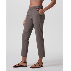 Vuori women’s miles ankle pant size small